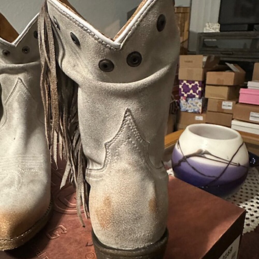 Stylish Fringe Ankle Boots in Gray and Tan - Picture 3 of 5